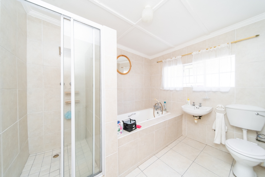 8 Bedroom Property for Sale in Selborne Eastern Cape